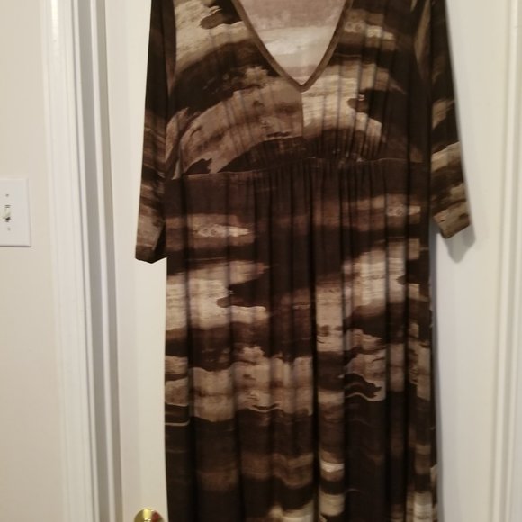 Karen Kane Dress - Picture 1 of 8